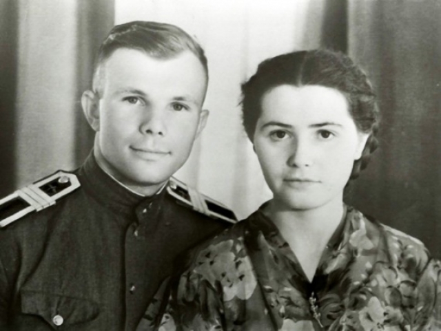 За два дня до полета в космос Юрий Гагарин написал прощальное письмо супруге на случай, если произойдет катастрофа. В 1961 году это письмо не потребовалось.