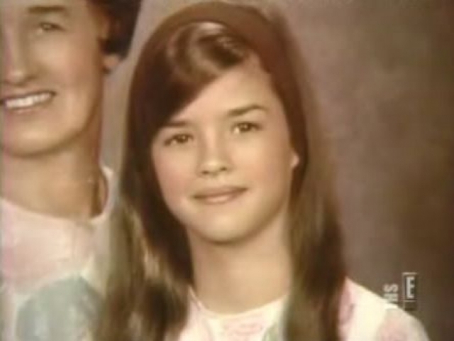 Джанис Дикинсон. Модель и звезда ТВ в откровенном интервью рассказала, что ее отец, Рэй Дикинсон, был педофилом.