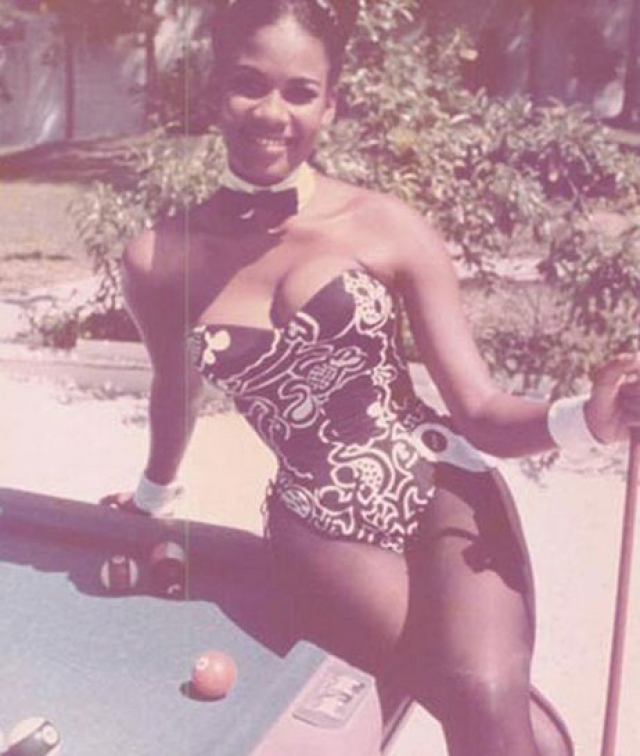 Барби Холстейн. Модель работала в клубе "Playboy" на Ямайке с 1968 по 1974 годы и в клубе Нью-Йорка с 1979 по 1983.