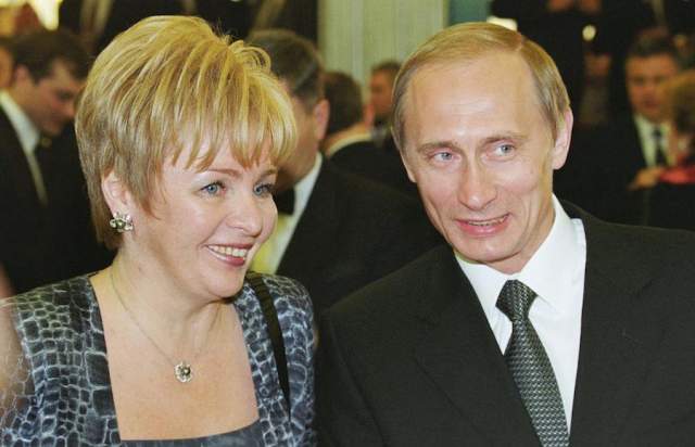 Владимир Путин и Людмила Шкребнева, 1983-2014.