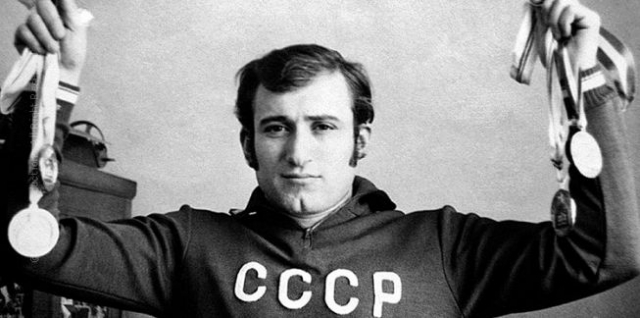 Уже через год в новой для себя дисциплине Шаварш выиграл "серебро" и "бронзу" на чемпионате СССР, а в августе 1972 года на первом для себя чемпионате Европы - выиграл две золотые медали и установил два мировых рекорда.