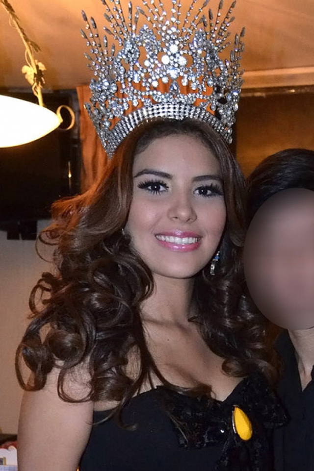 Мария Хосе Альварадо (19 лет). "Мисс Гондурас - 2014" пропала после празднования дня рождения бойфренда своей сестры Софии.