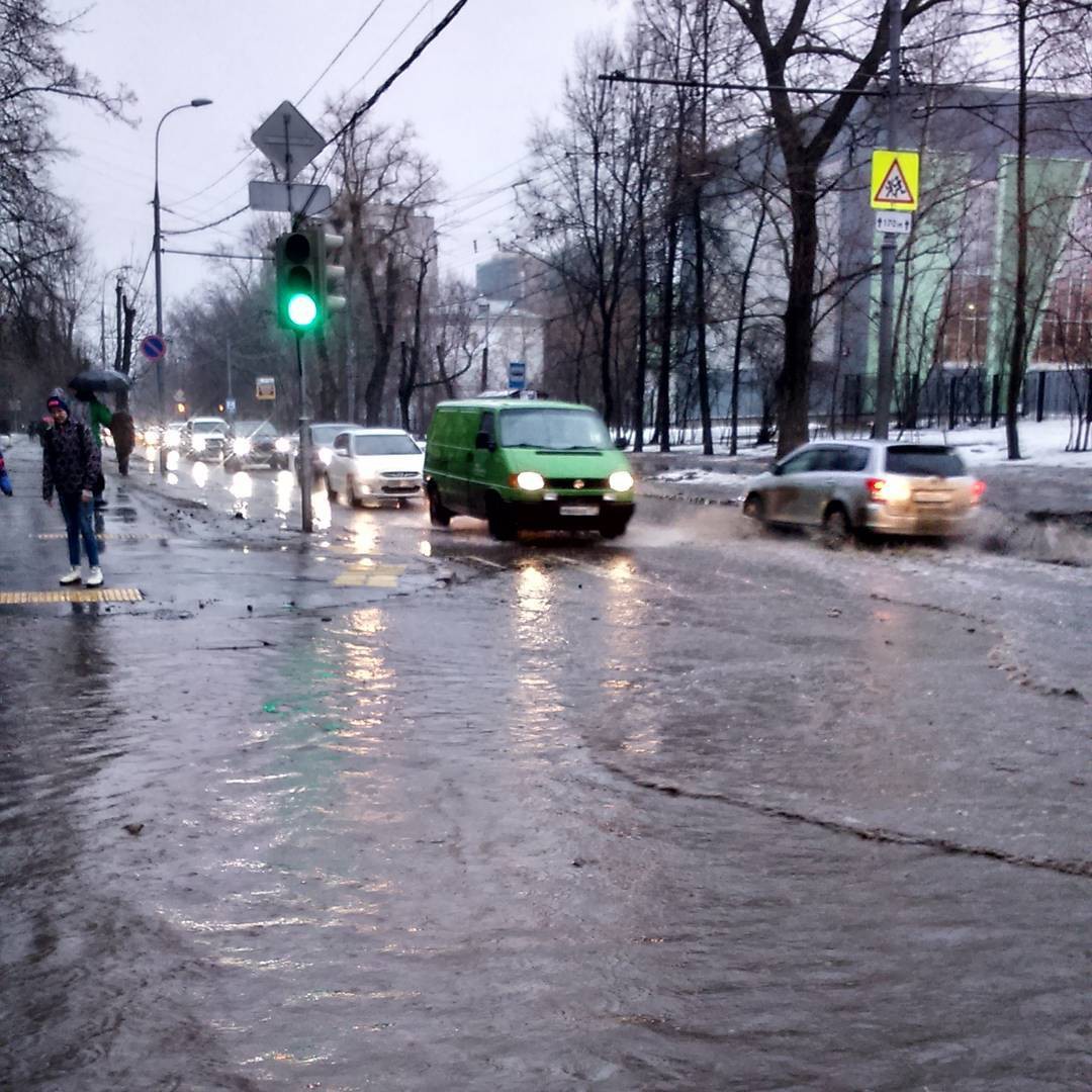 Люблине сегодня погода. Погода в Москве на сегодня. Аномалии в Москве. В Москве аномальный дождь.. Поглжа в МО КСВЕ сейчас.